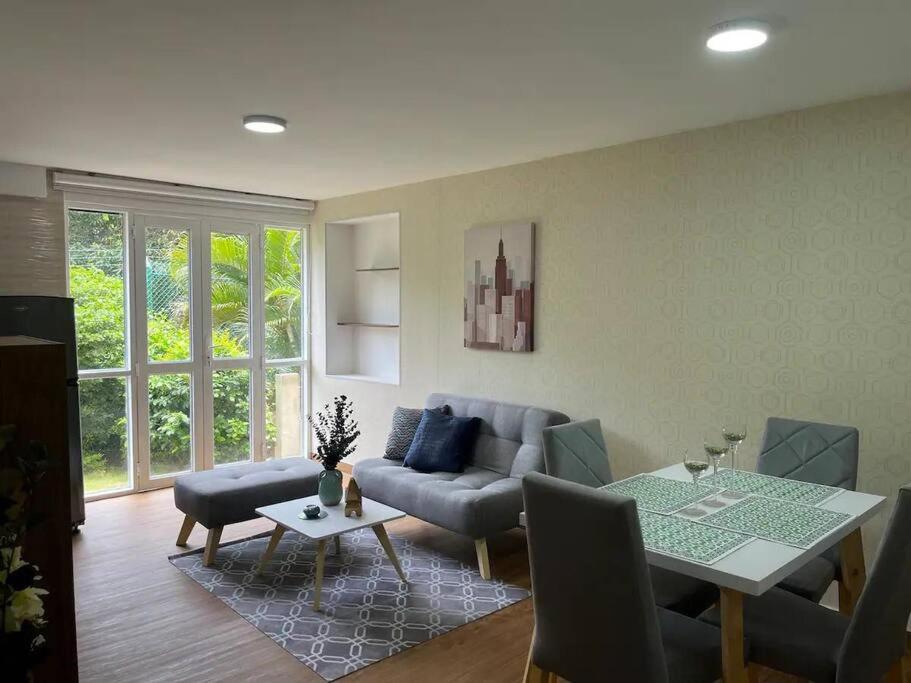 Acogedor y renovado apto villa santos