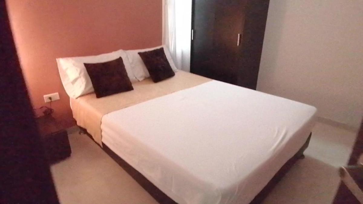 ALIIKA HOTEL
