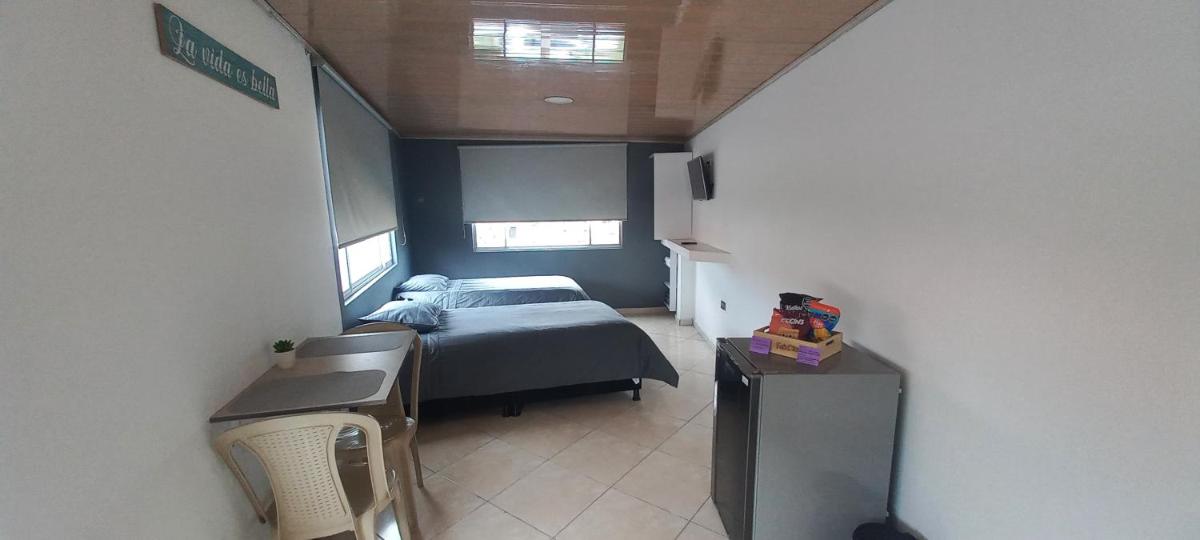 Apartaestudio amoblado Laureles Faca