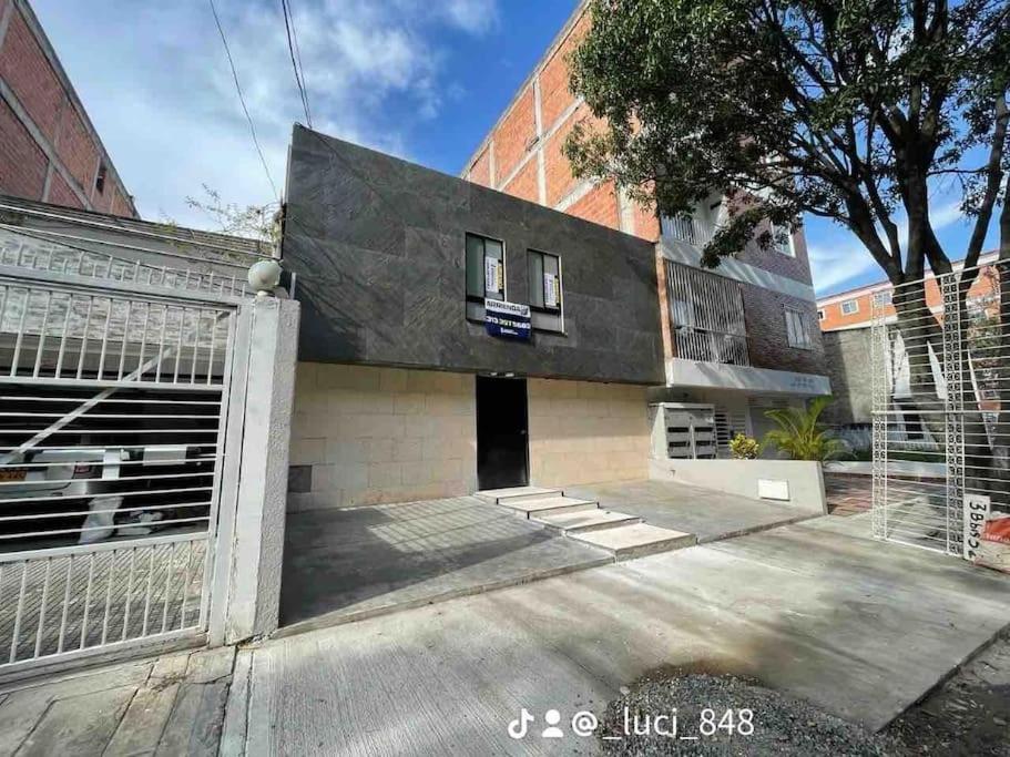 Apartaestudios excelente sector