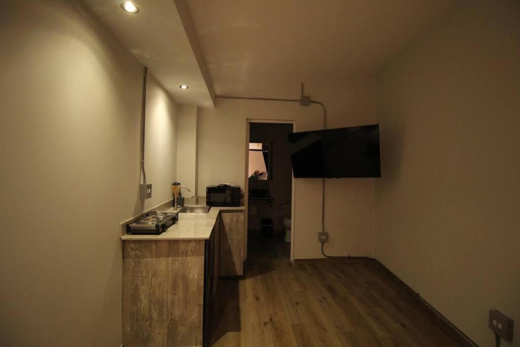¡Apartamento con Aire Acondicionado! LAU6