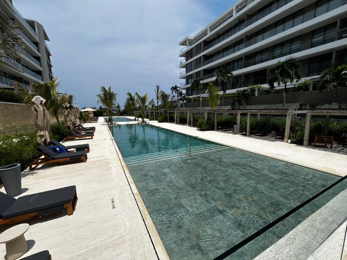 Apartamento de lujo acceso a playa piscina y Gym