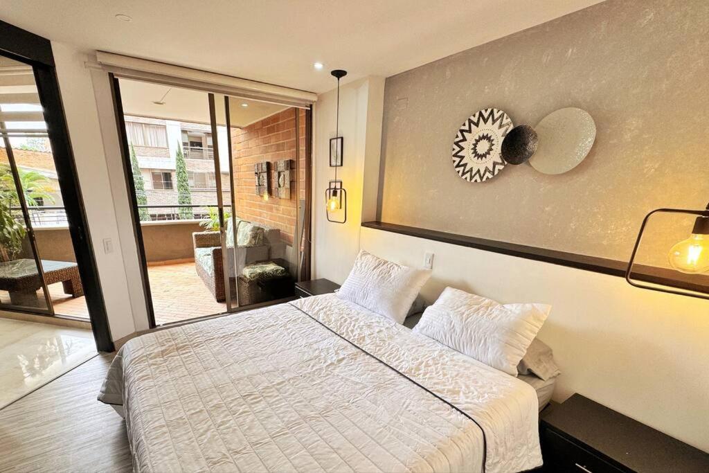 Apartamento en laureles con balcón