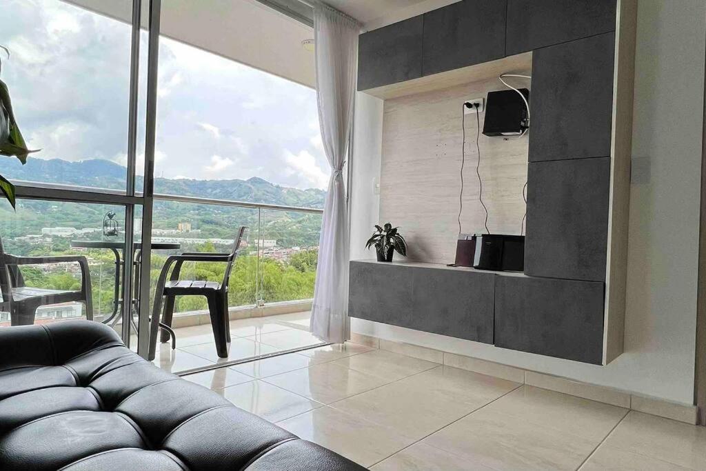 Apartamento nuevo, central, hermosa vista.