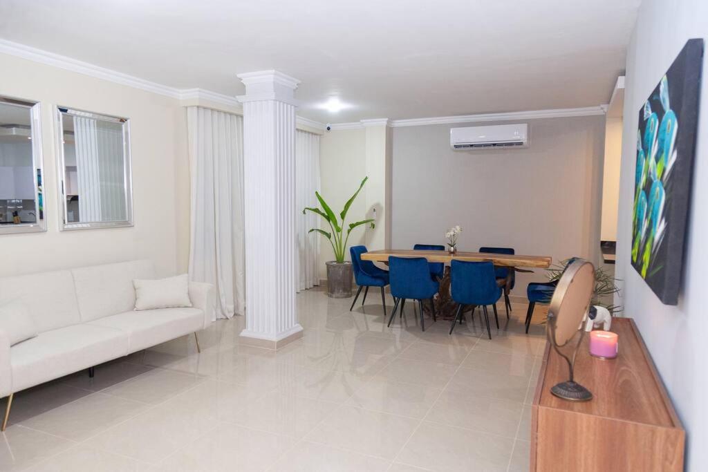 Apartamento Nuevo en Manga