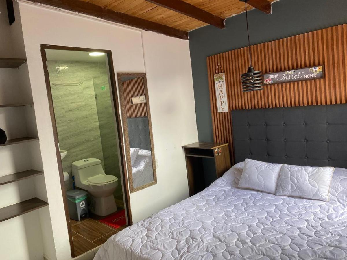 34 BELLo APARTAMENTO EN LA MEJOR ZONA DE MEDELLIN LAURELES ESTADIO 2 HAb 2 BAÑOS