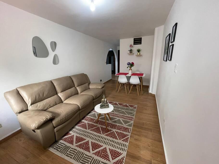 Apto completo moderno 1er piso