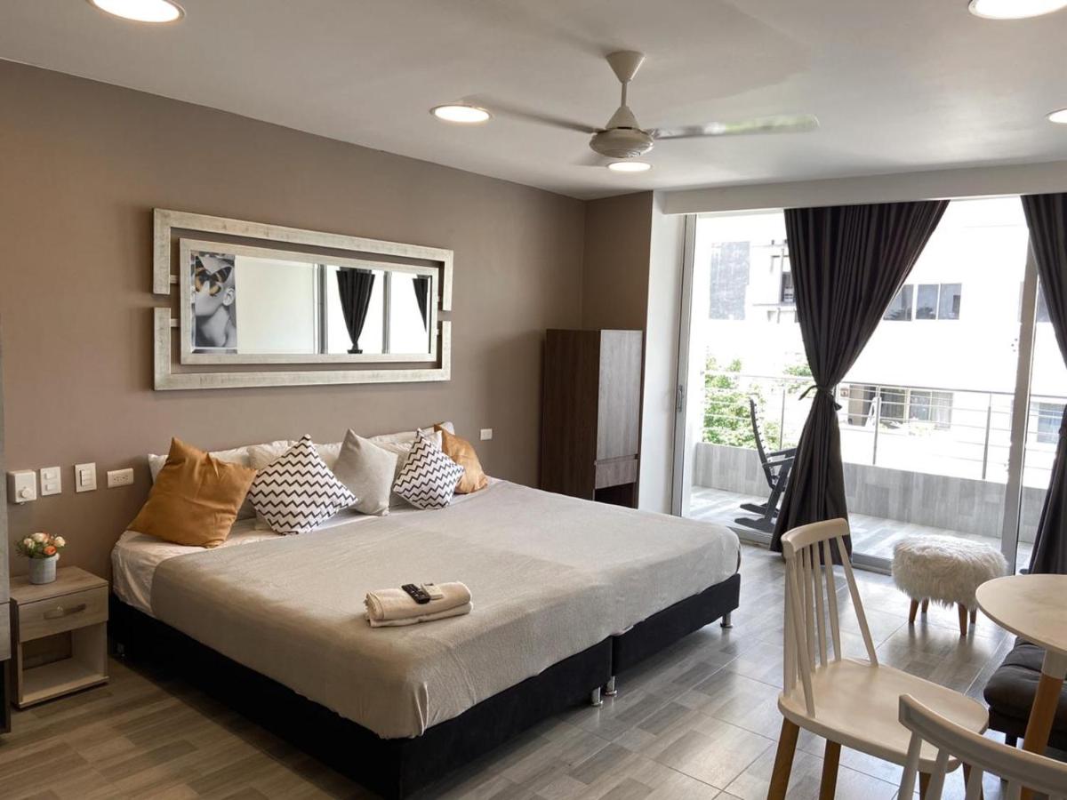 Aparta estudio en el edificio bahia 79 apartasuites