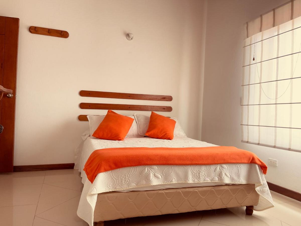 HOSPEDAJE EN VILLA DE LEYVA 8 personas