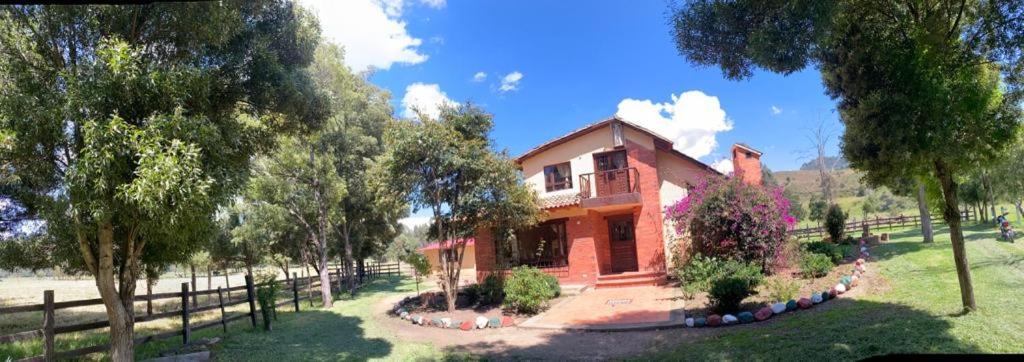 CASA CAMPESTRE Cucunuba