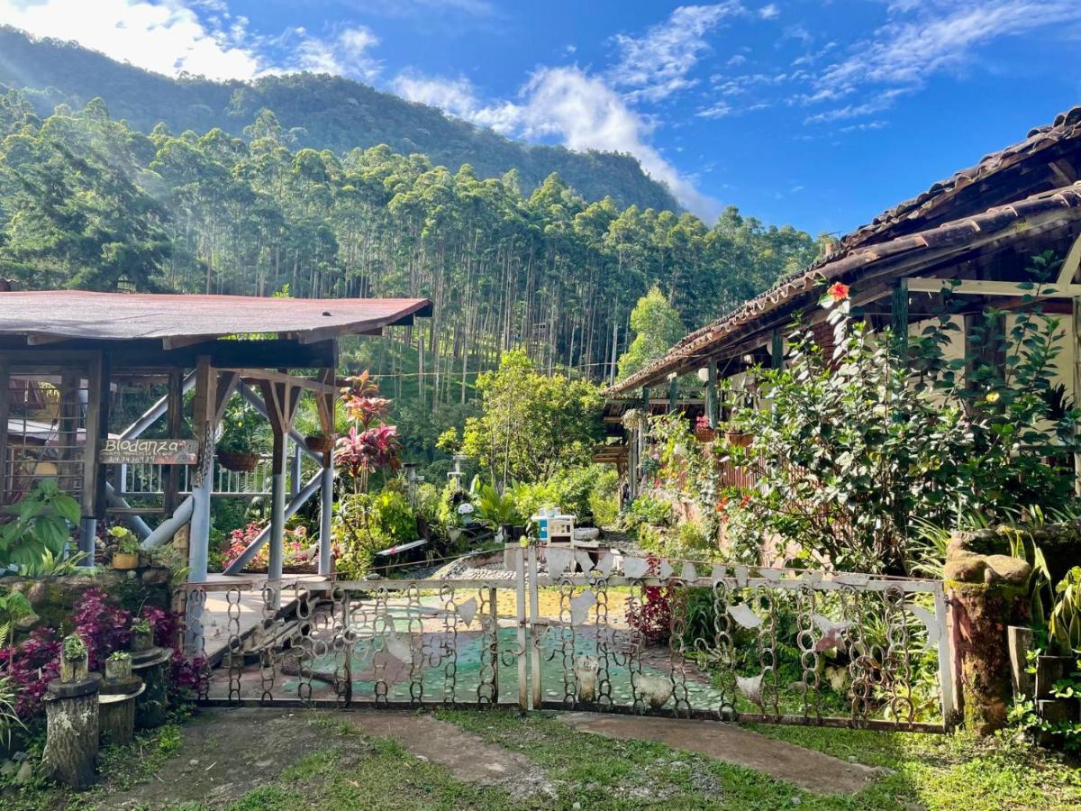 Casa, Sol y Montaña