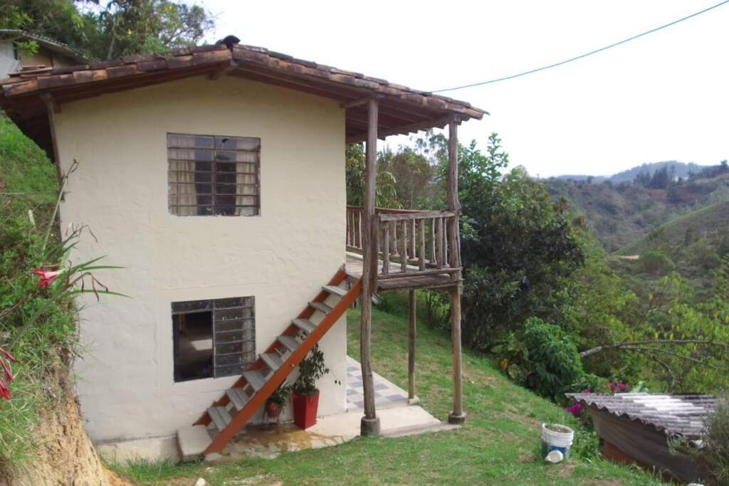Cabaña rústica rural