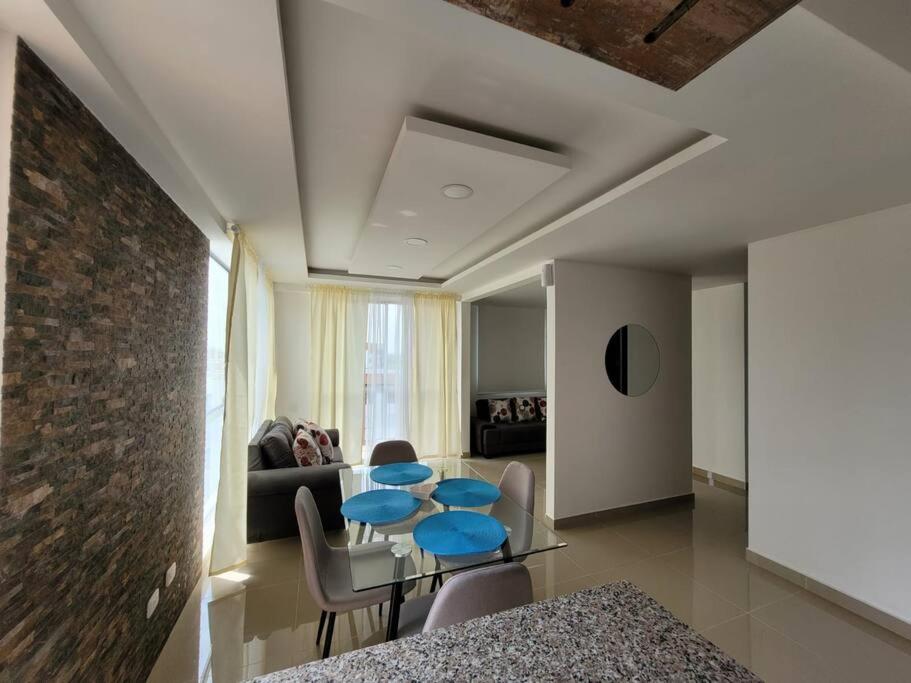 Cali Piso10 Sector Valle Del lili Moderno Apartamento