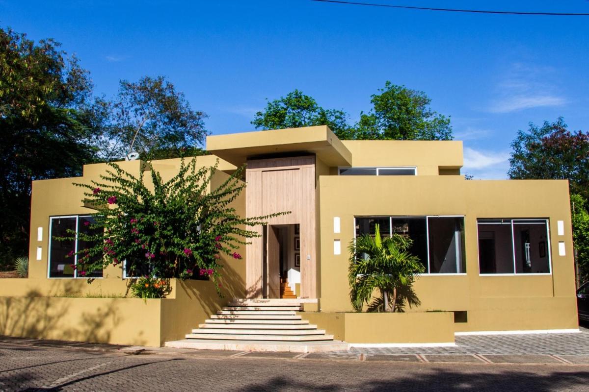 Lagos del Peñon, Casa Arena