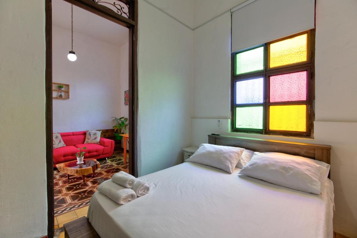 Casa Blanca San Antonio Hostal Boutique