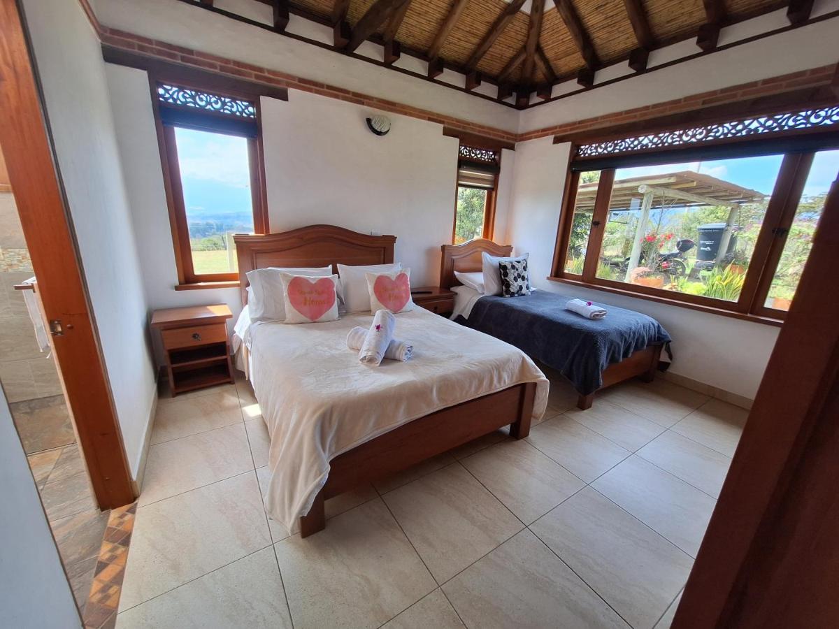 Casa Campestre Flores Amarillas