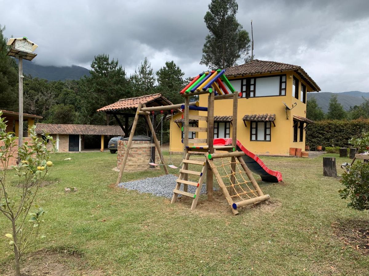 CASA CAMPESTRE VILLA SANTANA