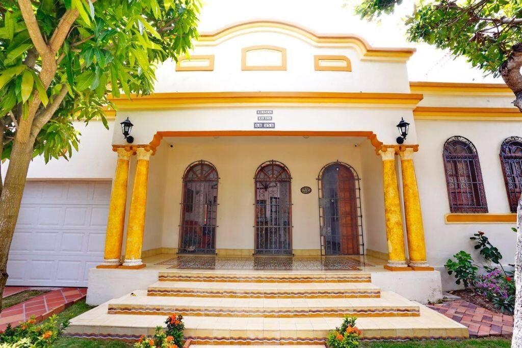 Casa Blanca María Barranquilla - Authentic colonial house