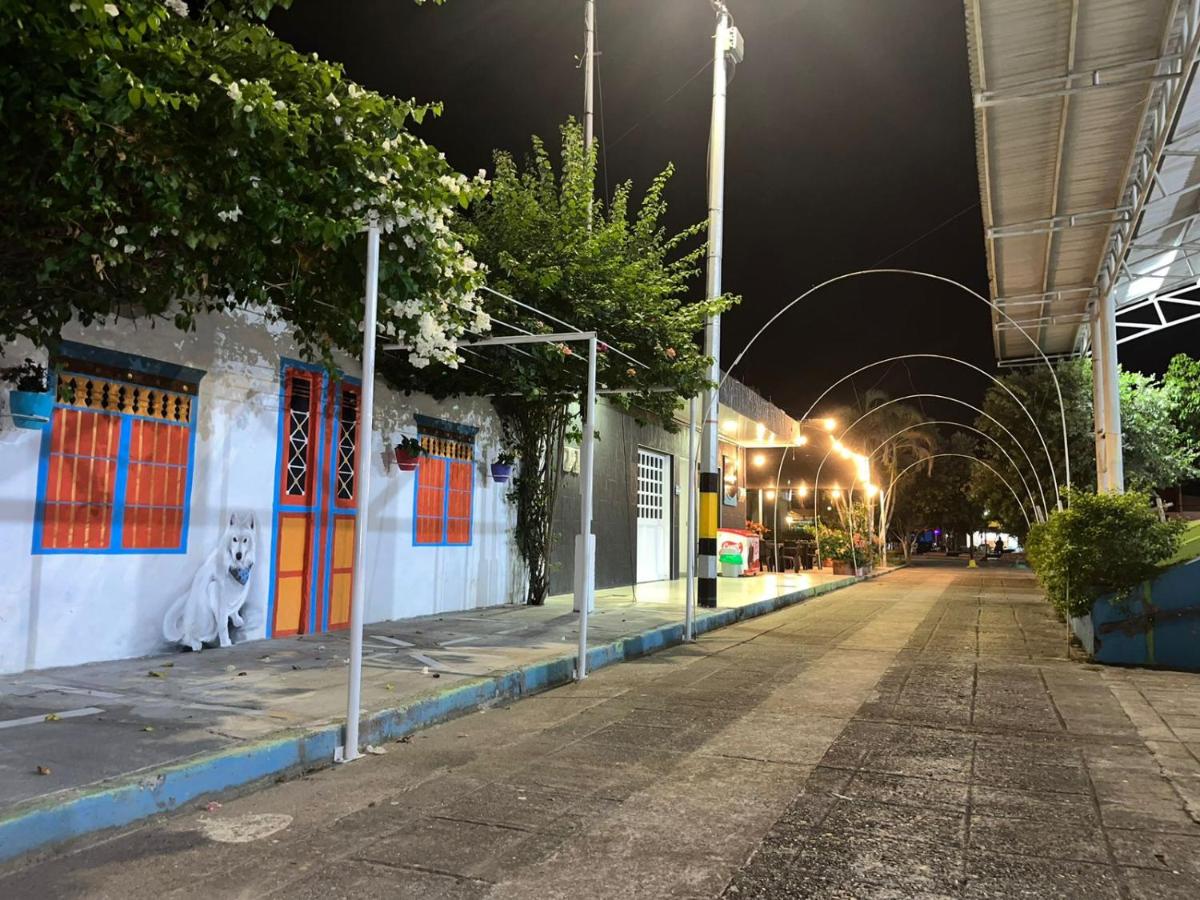 CASA DEL PARQUE Hotel, en Puerto Perales, corregimiento de Puerto triunfo