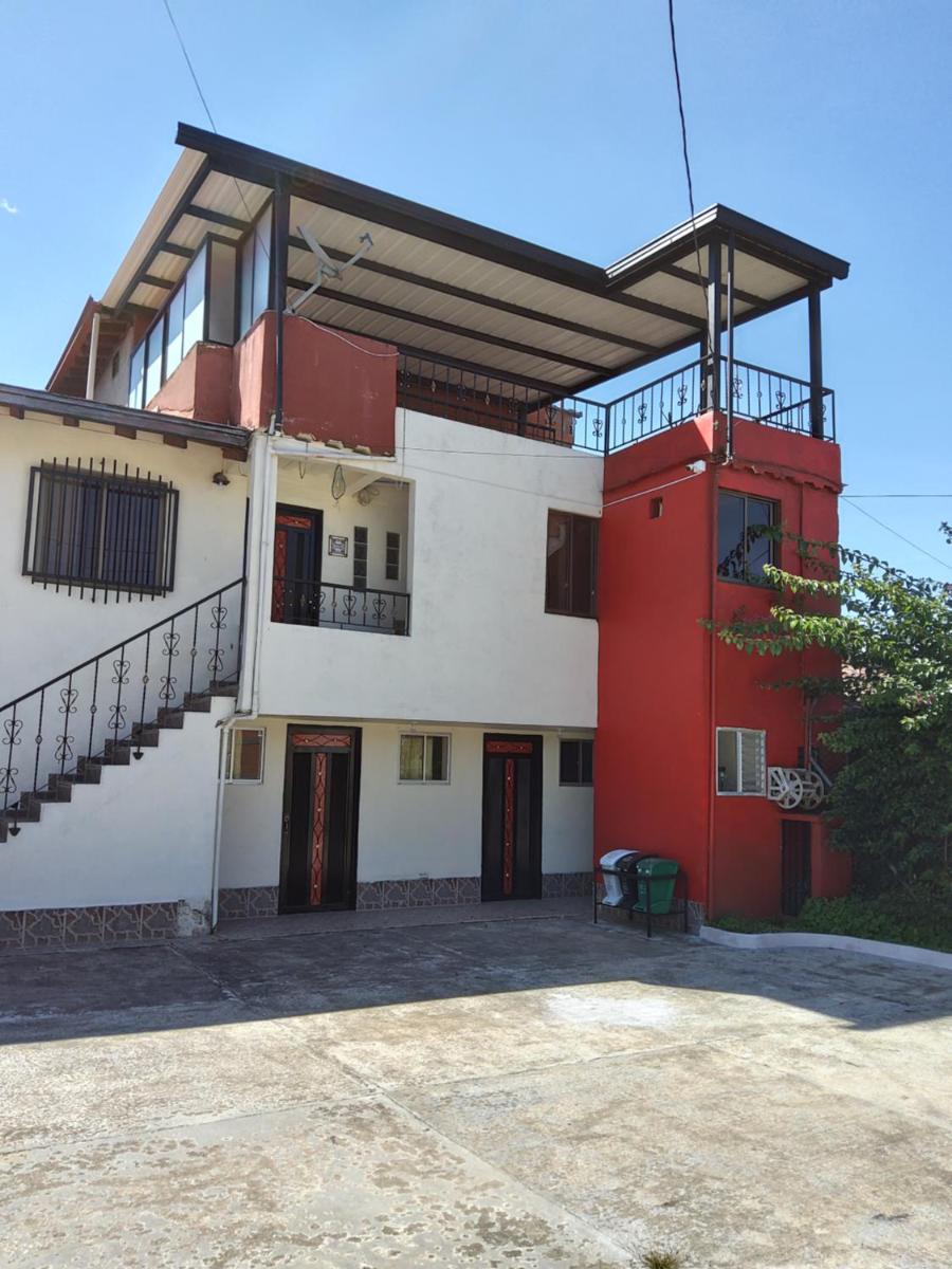 Casa Doménico - Artesanos y Turistas