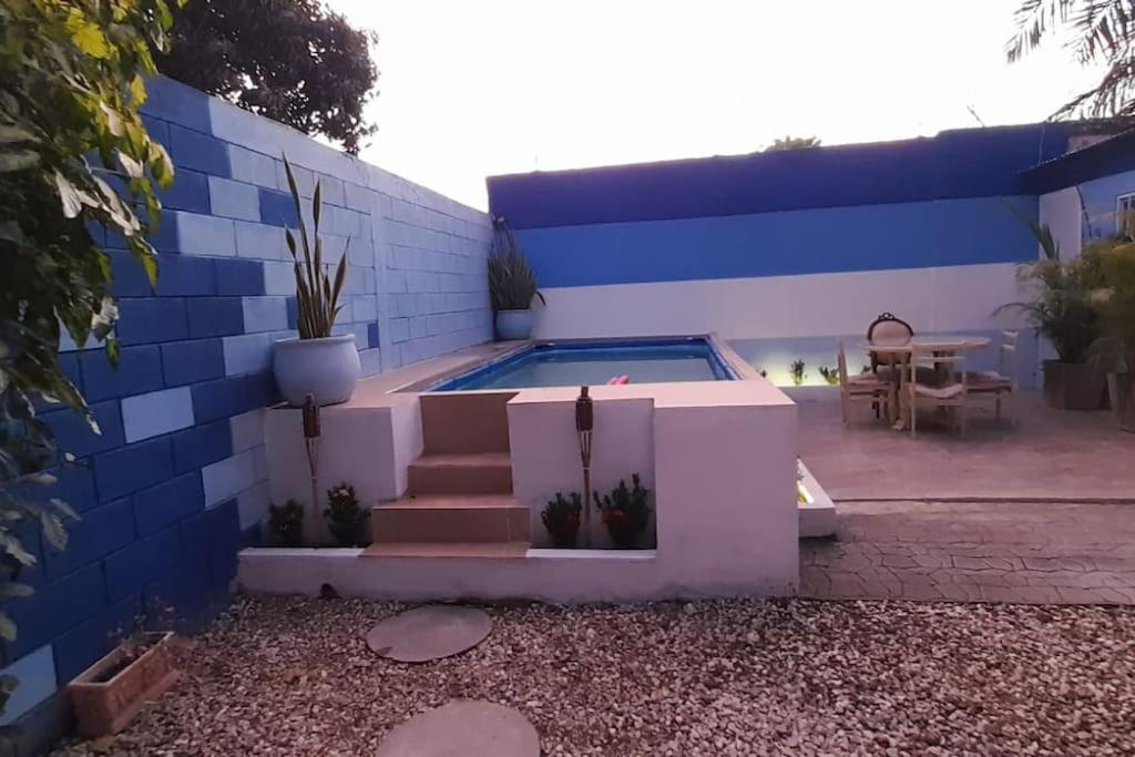Casa Piscina-Bar-Solárium-BBQ-Hamacas-Playa cerca