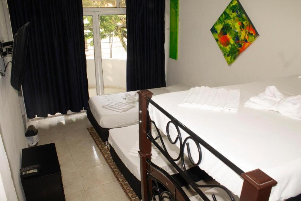 CASA HOTEL TOSCANINI (T)