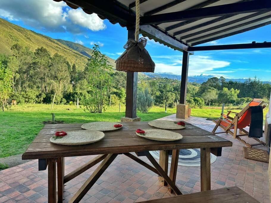 Casita Icatá con vista a la montaña (A 5 minutos del pueblo)
