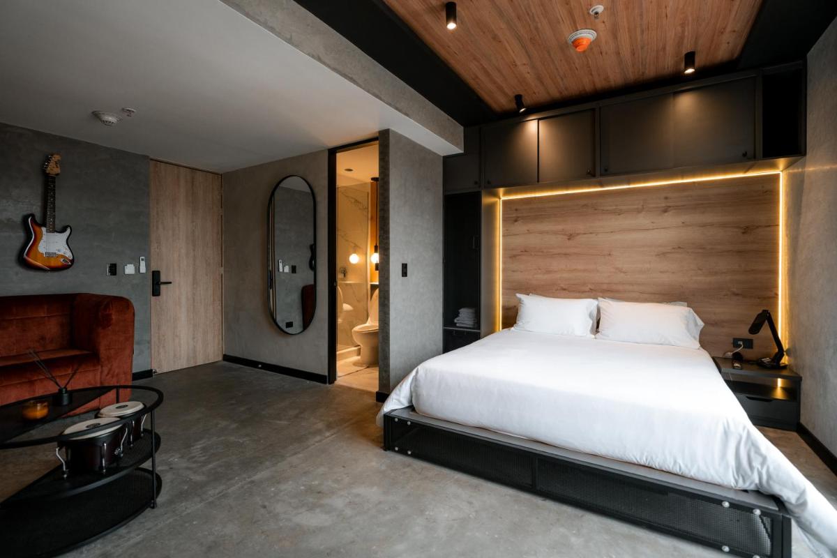 Indie Universe Creative Hotel