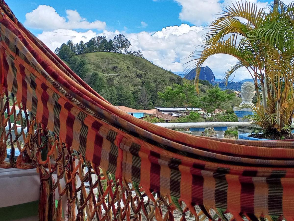 Colors Fantasy Guatape Backpackers and Travellers