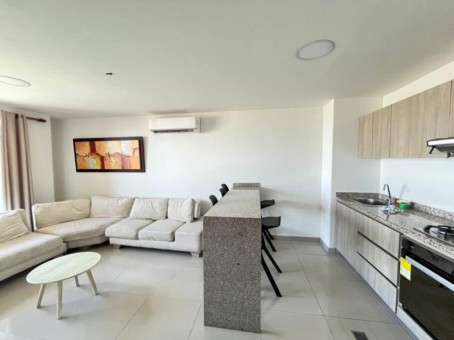 Comodo duplex con piscina y vista al rio
