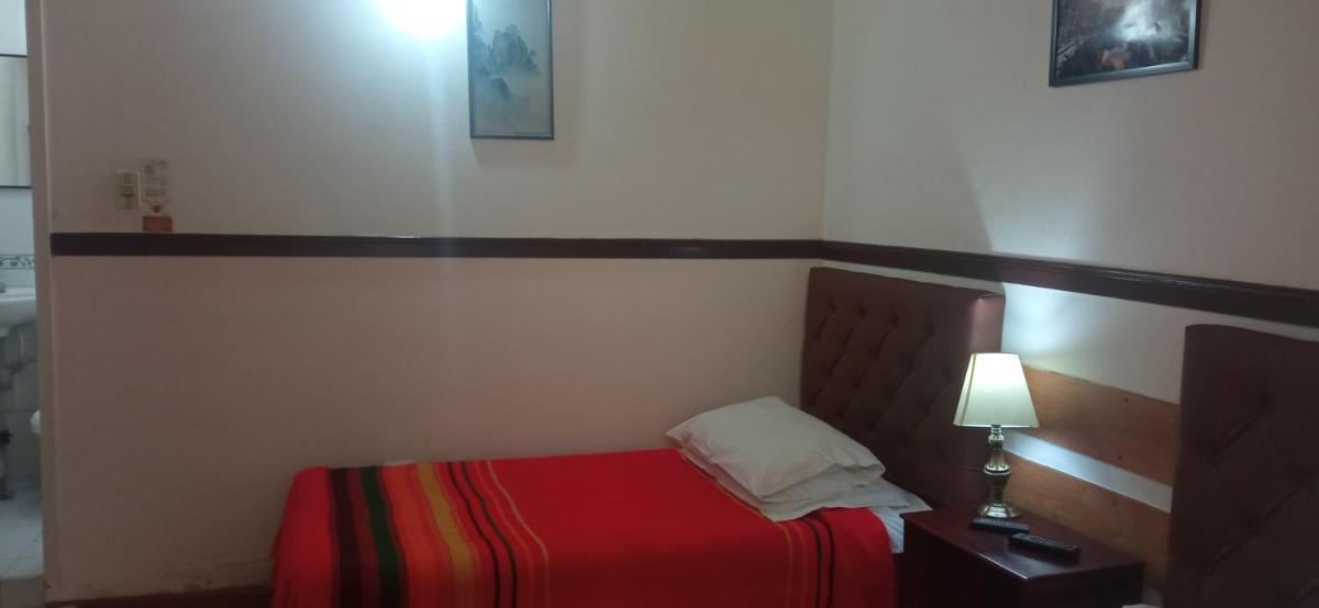 HOTEL DUX