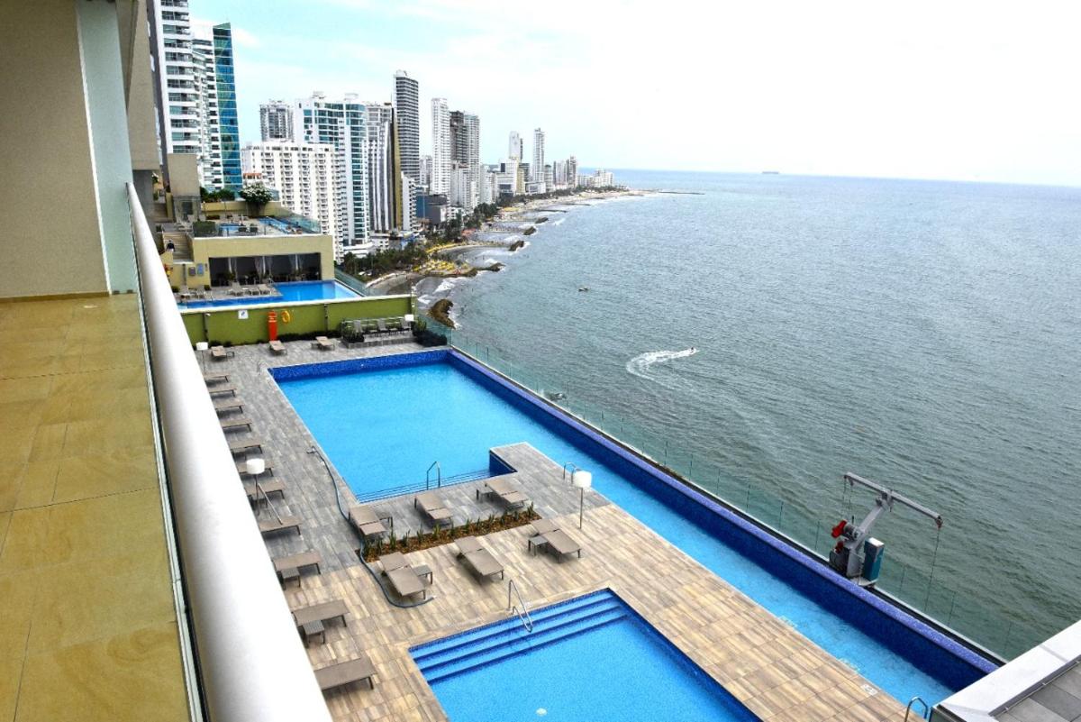 Apartamentos en Edificio H2 Bocagrande Cerca al Mar