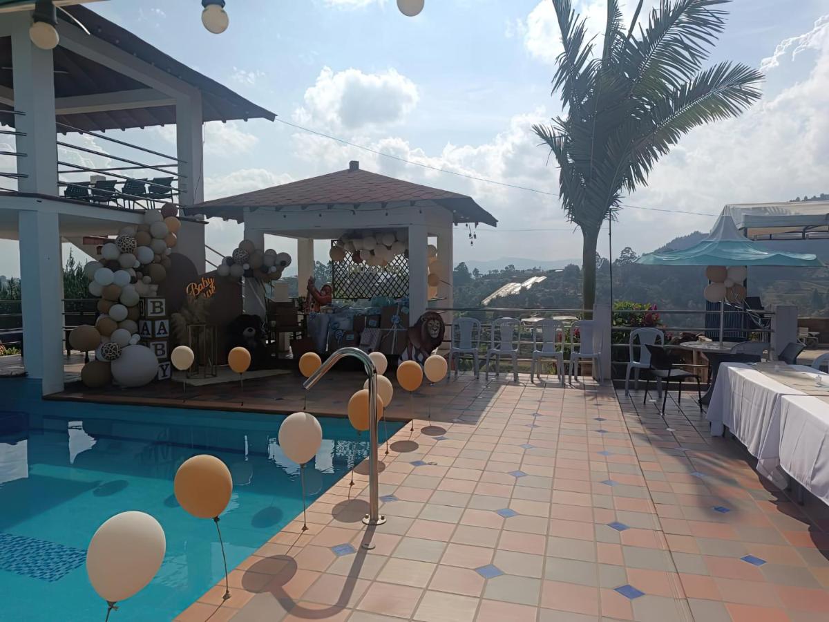 Finca con Piscina Privada/Jacuzzi/Asador