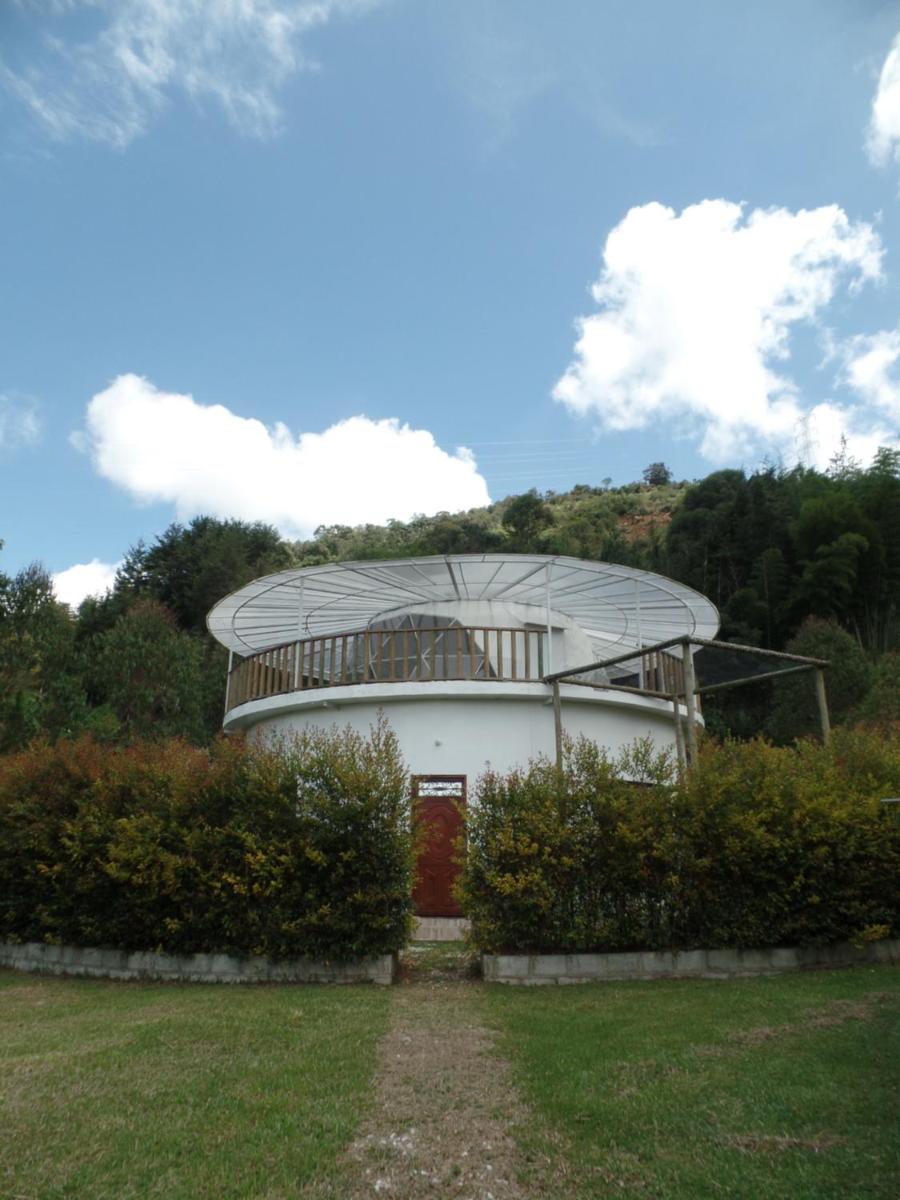 Glamping con jacuzzi y cocina- El Peñol a 30 minutos de Guatapé