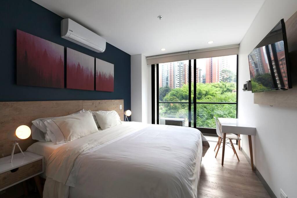GORGEOUS 2 BEDROOM APARTMENT IN EL POBLADO
