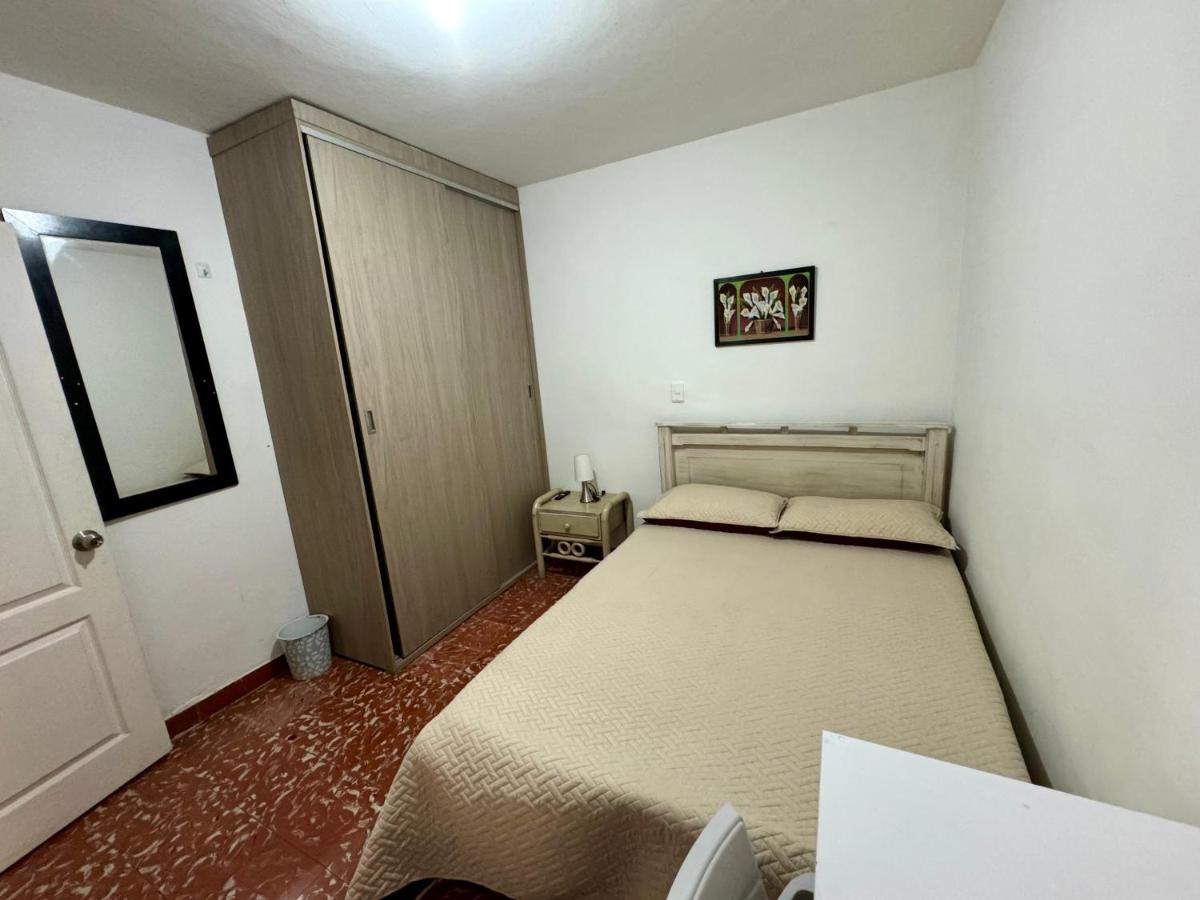 Habitación bien ubicada Envigado P1-2