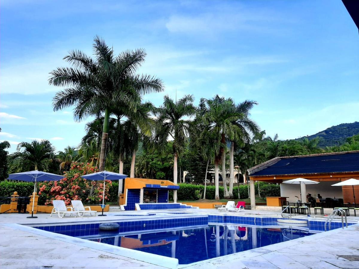HERMOSA FINCA VACACIONAL EN ANAPOIMA