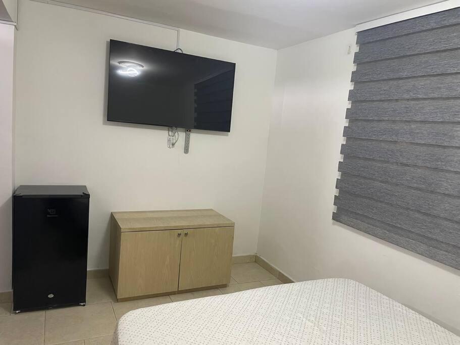Hermoso aparta estudio