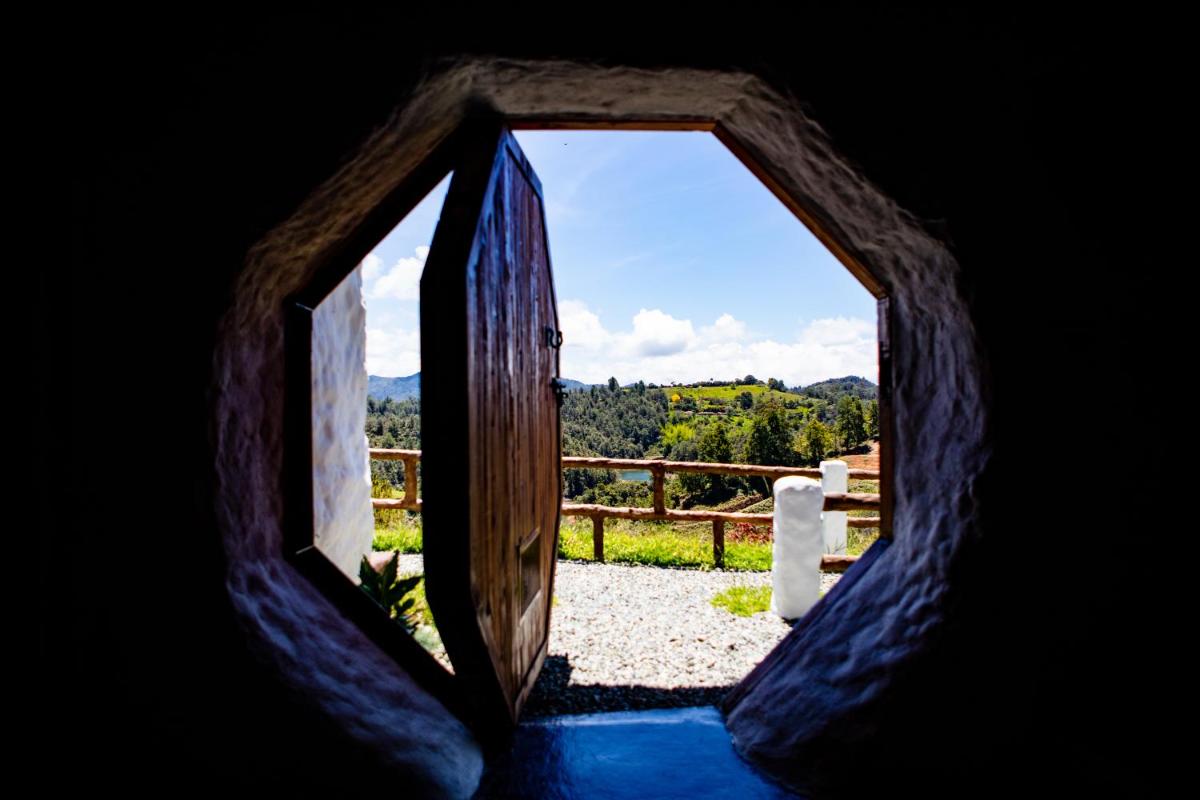 Hobbit Hotel Ecolodge- Guatapé