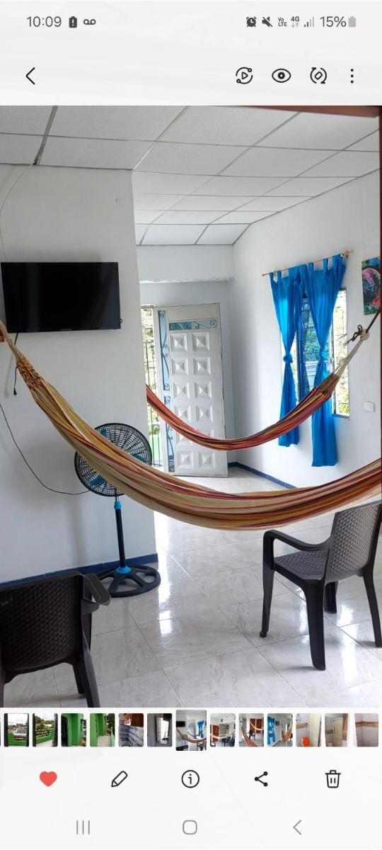 HOSTAL ZAS