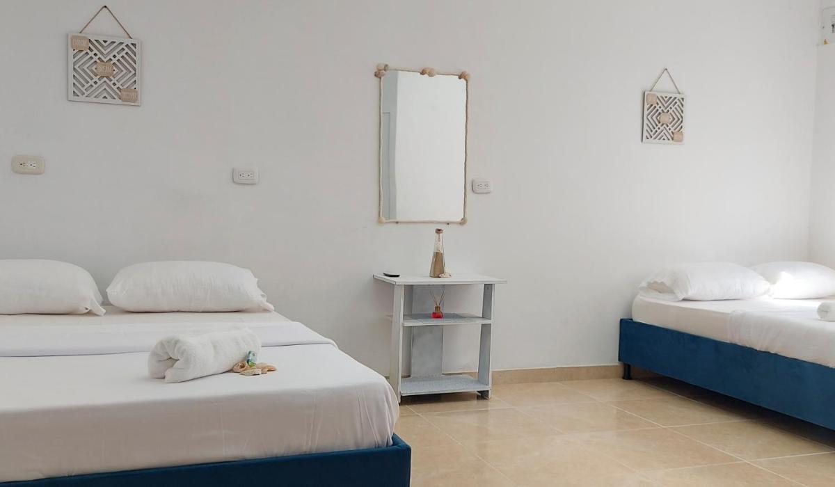 La Marina Hostal