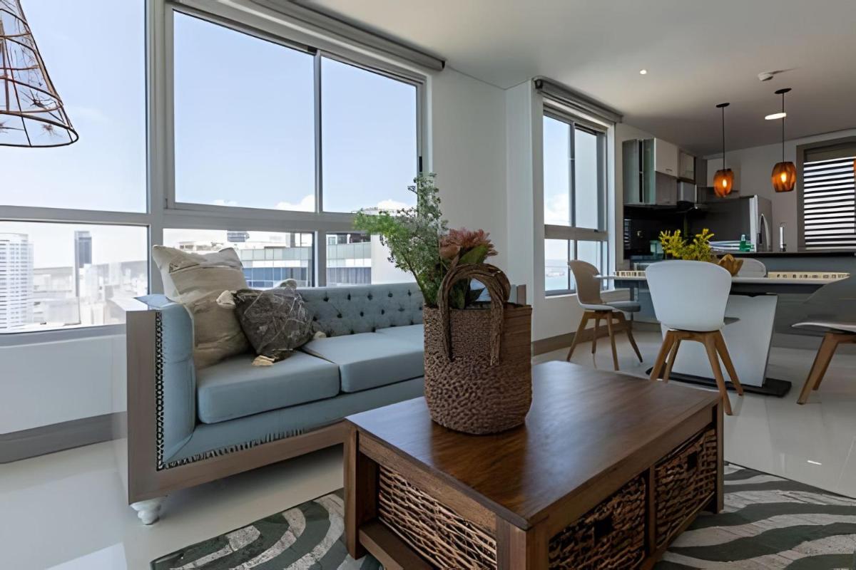 Laurdhomes Palmetto Beach Floor 32, Sea View, 3HBT