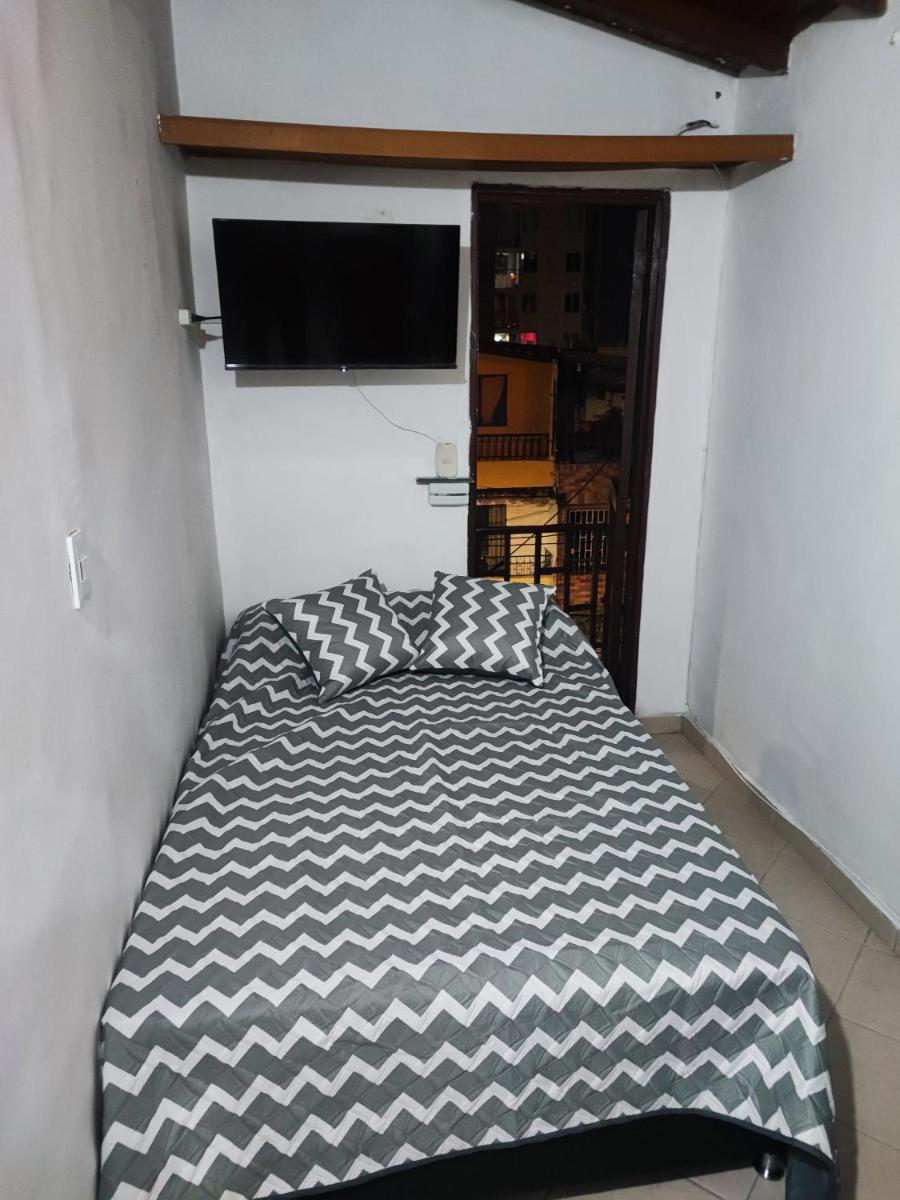 Linda suite centro de Medellin BA 303