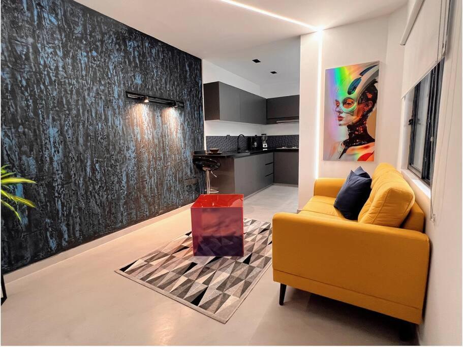 Loft Boulevard
