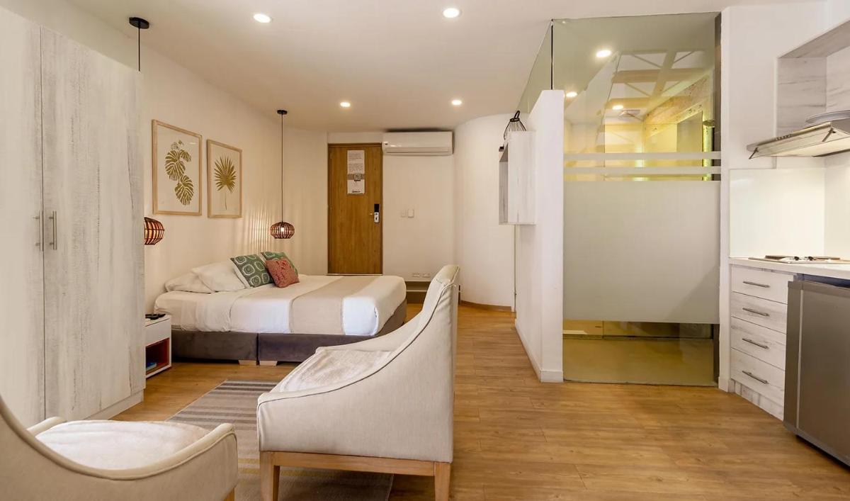 Luxury 1BR suite Rooftop 201