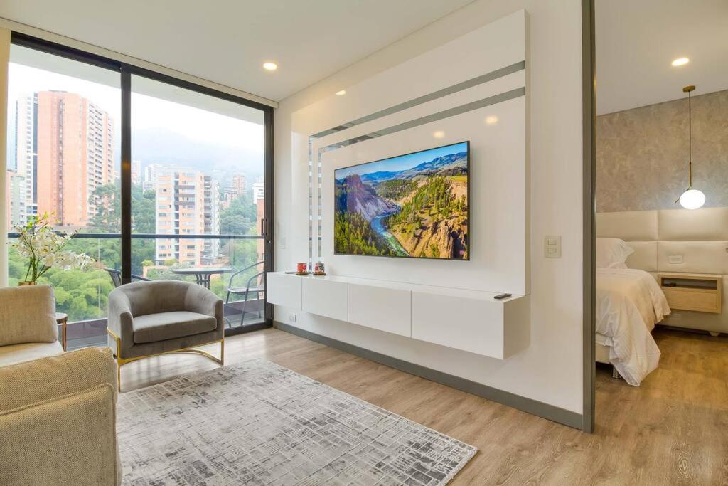 Luxury Apartment in El Poblado, Class Suite 1001