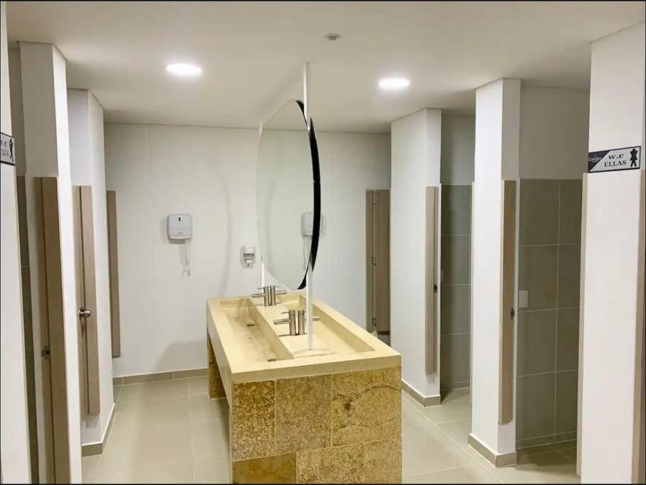 Moderno Apartamento en Sabaneta / Medellín