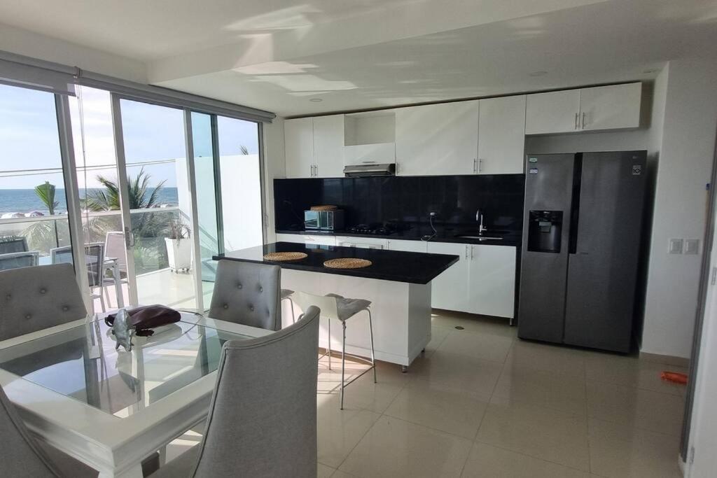 Morros Epic Beachfront Apartment