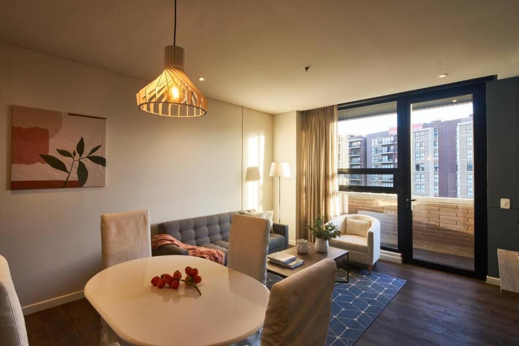 Caluce Apt 4A by Letoh