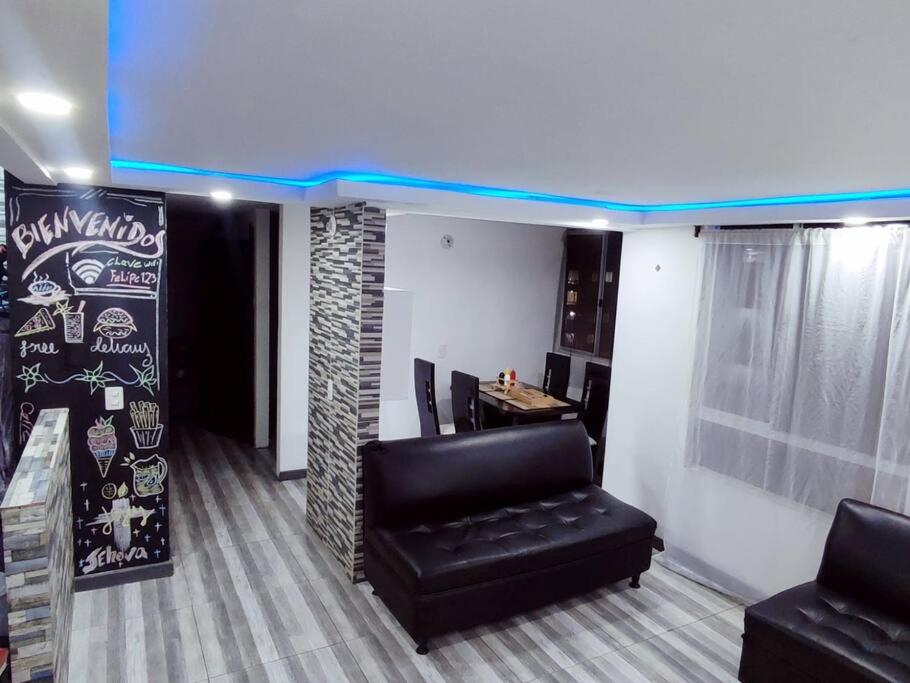 Precioso apartamento completo con tina y equipado